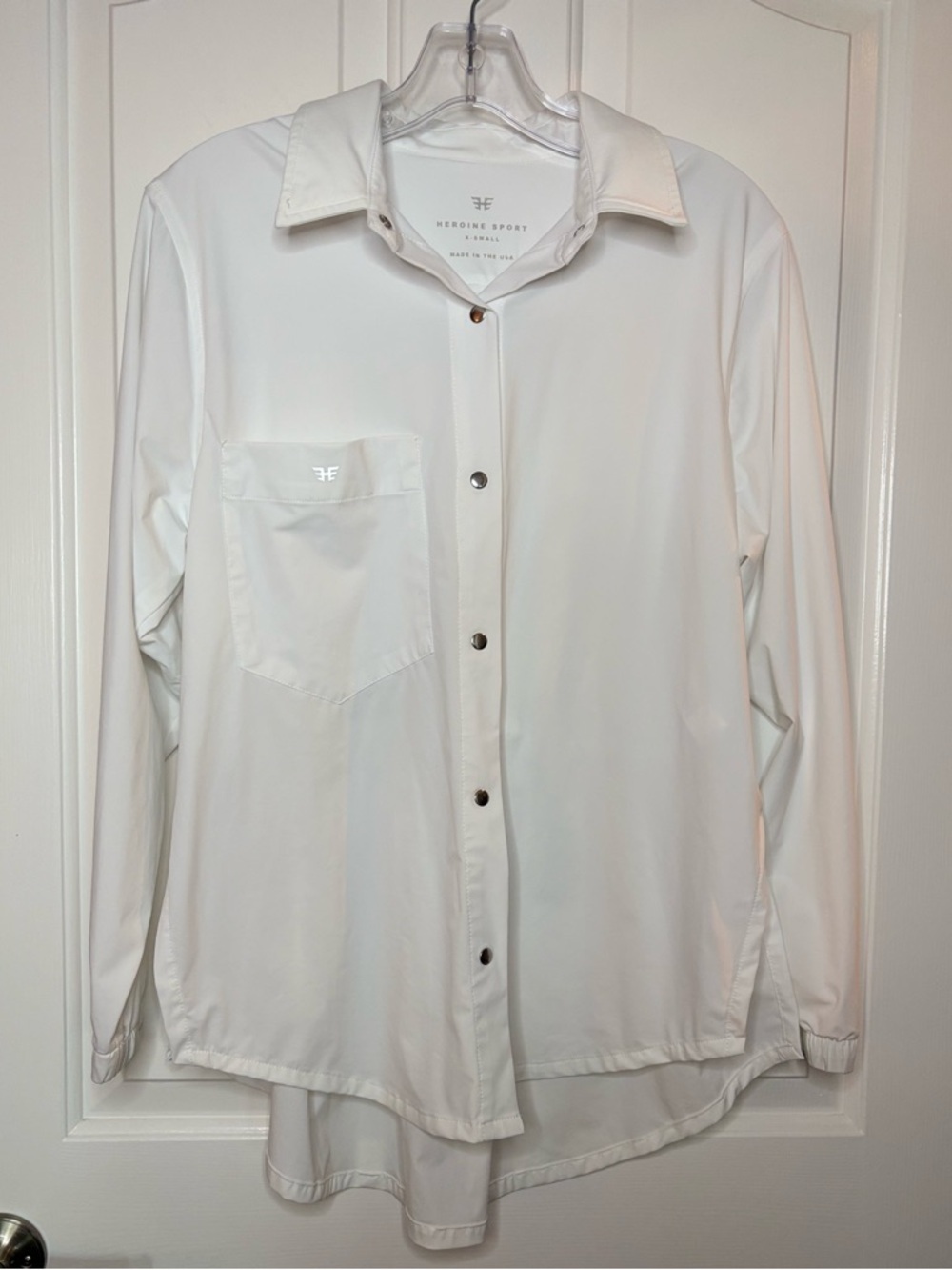 EUC HEROINE SPORT White Performance Button-Up Shirt with Pocket Logo Size XS